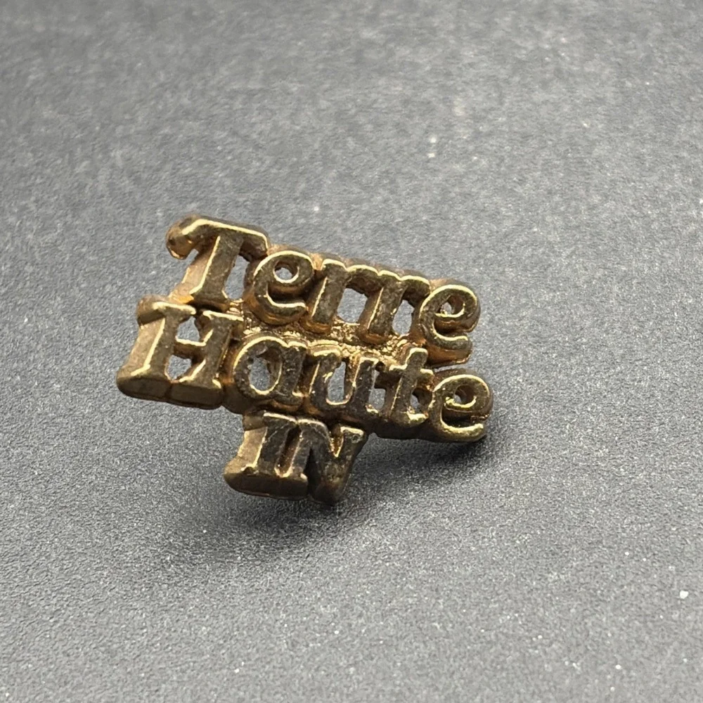 Terre‎ Haute Indiana Gold Tone Lapel Hat Pin